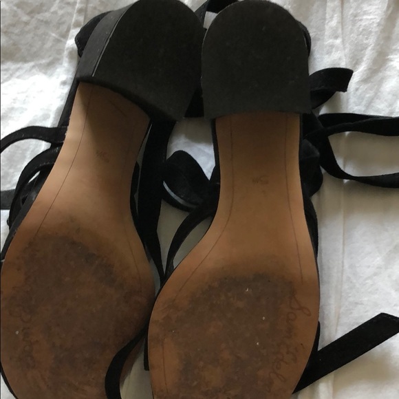 Gorgeous Sam Edelman black suede sandals 5.5 - Picture 3 of 8